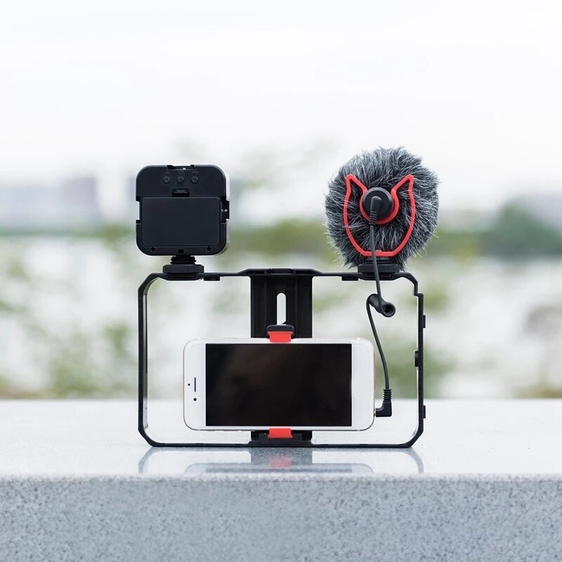 YELANGU PC201/PC202 Smartphone Frame Video Rig Smartphone Vlogging Cell Phone Movies Mount Stabilizer with Microphone Fill Light Microphone for iPhone 12 XS XR X 8 7 Plus for Samsung Galaxy S21 Note S20 ultra Huawei Mate40 P50 OnePlus 9 Pro