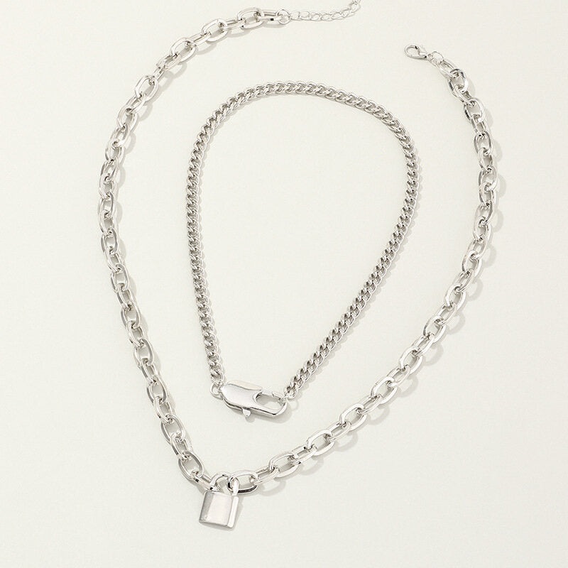 Punk Metal Lock Pendant Clavicle Chain Geometric Round Buckle Chain Multilayer Necklace