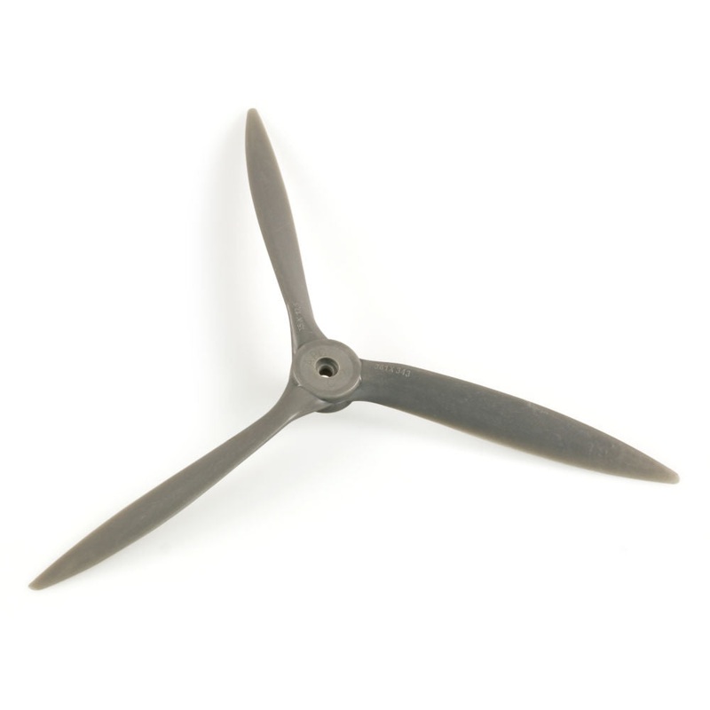 APC 15×13.5 3-Blade Propeller LP3150135