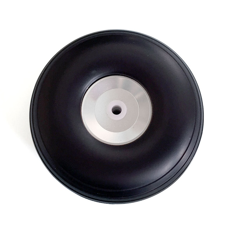 Pilot-RC 3.5in Wheel with Aluminium Hub PIL463